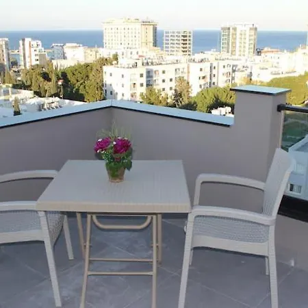 דירה Okman Homes קיירניה