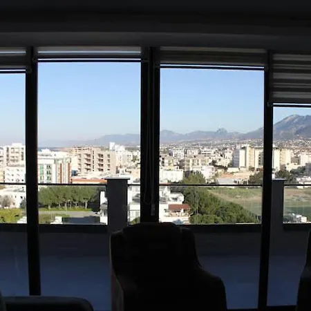 Pamfilya Royal Kyrenia B Blok Apartman Kerínia
